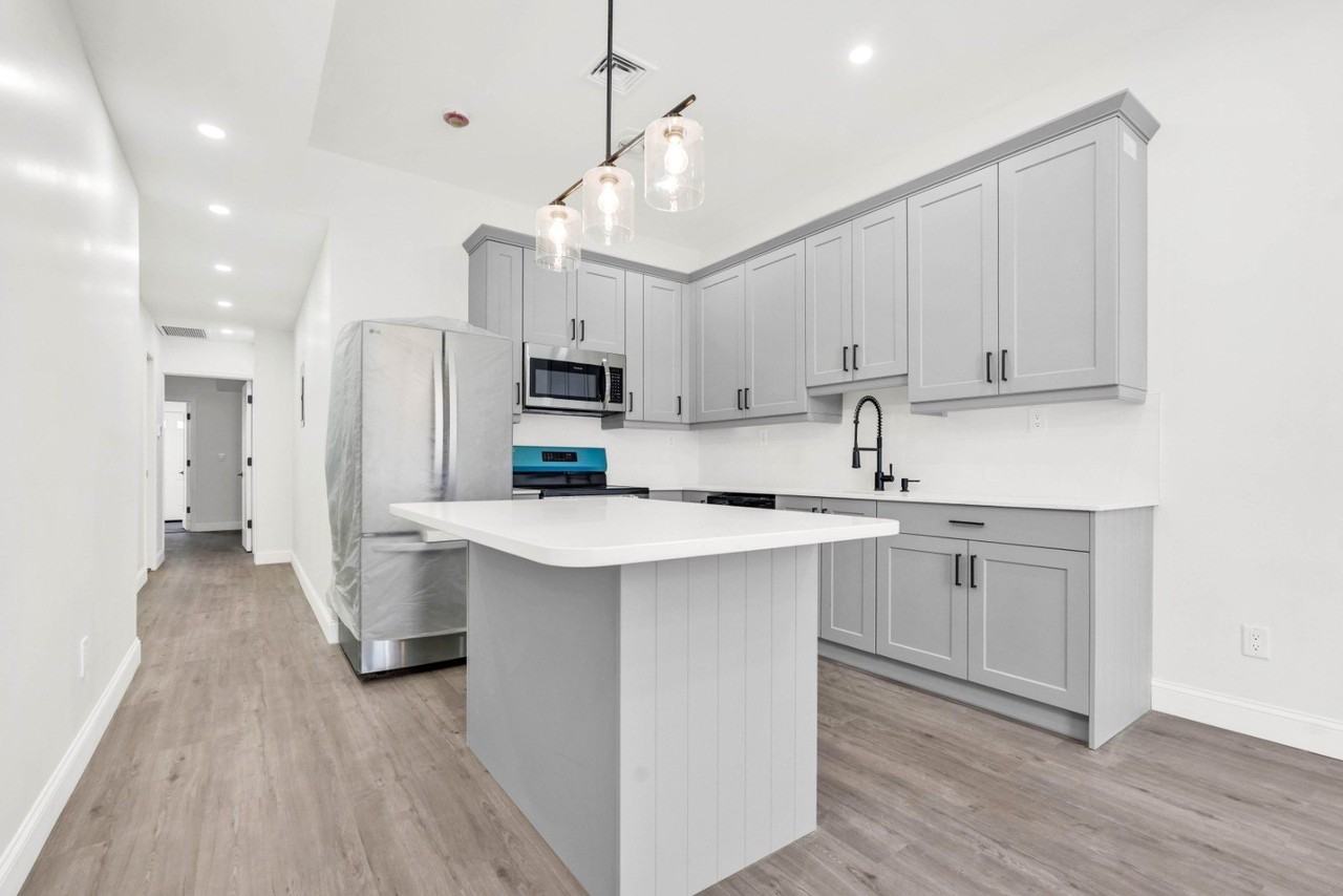 1308 Rogers Ave #1 - Photo 3 of 13