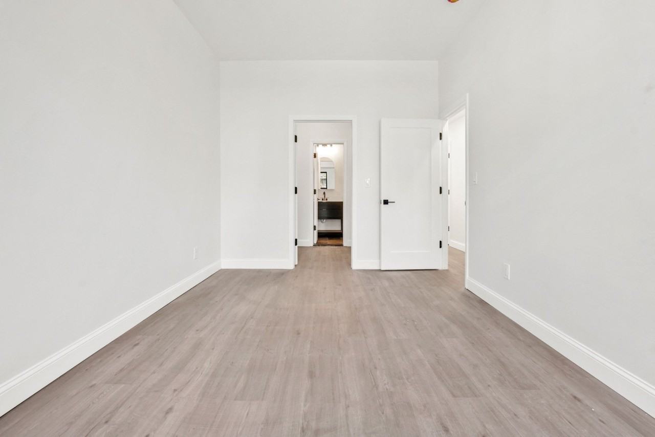 1308 Rogers Ave #1 - Photo 5 of 13