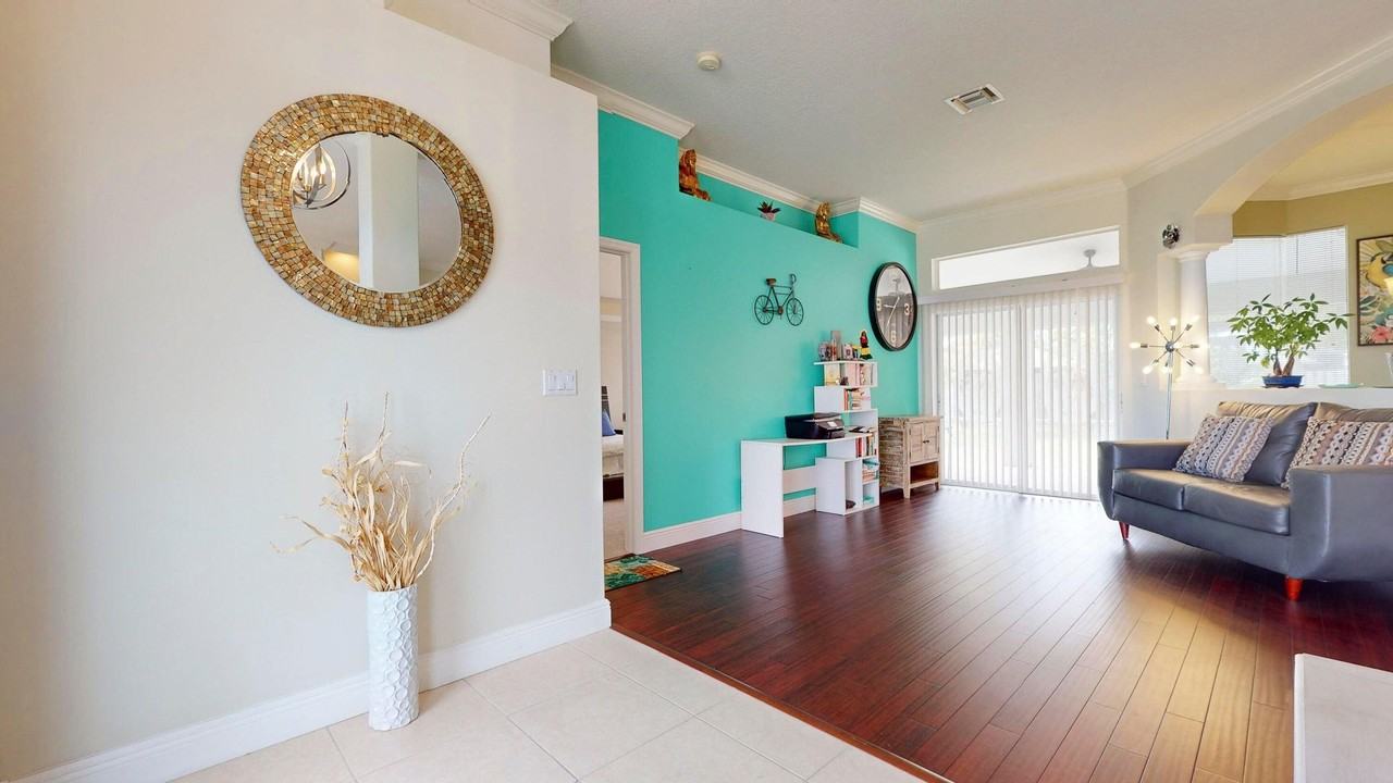 5240 Nw Jannebo St - Photo 5 of 35