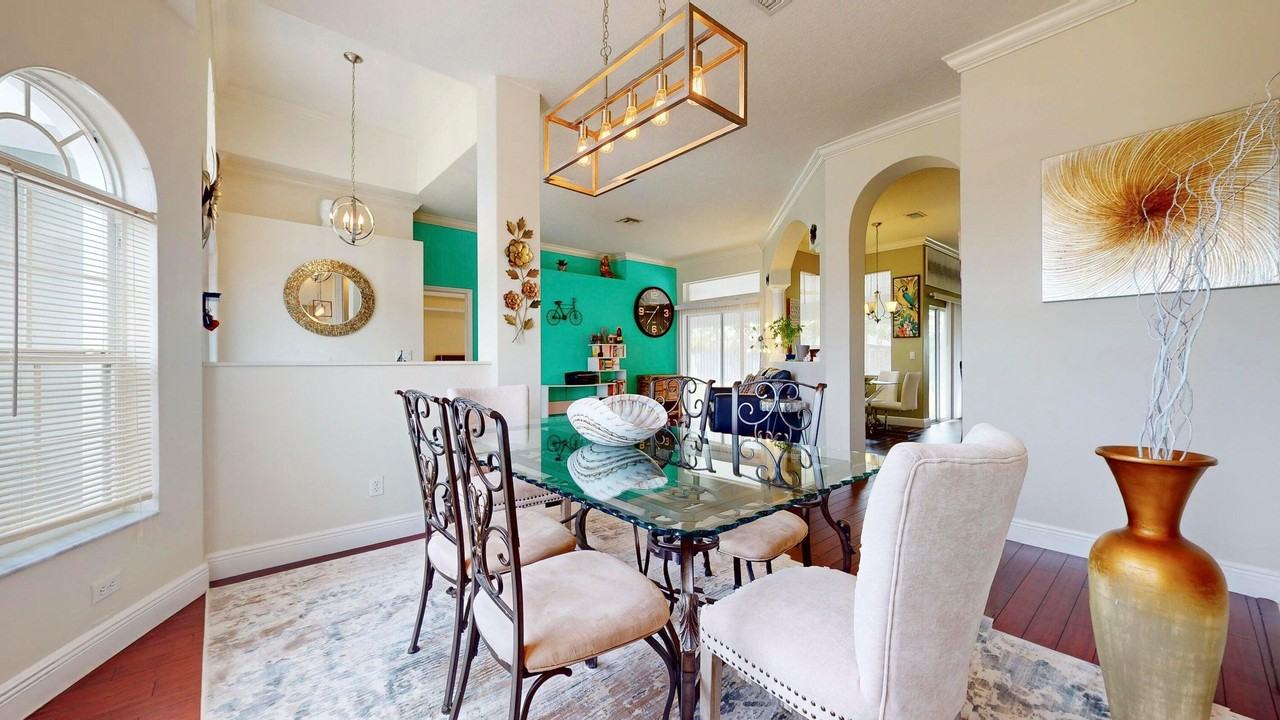 5240 Nw Jannebo St - Photo 7 of 35