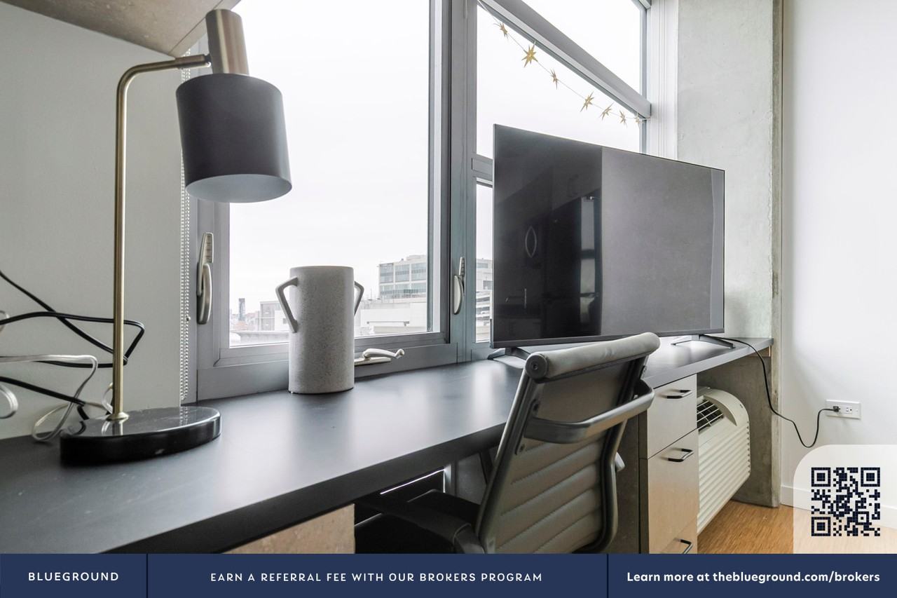 1515 N Fremont St #1283 - Photo 4 of 30