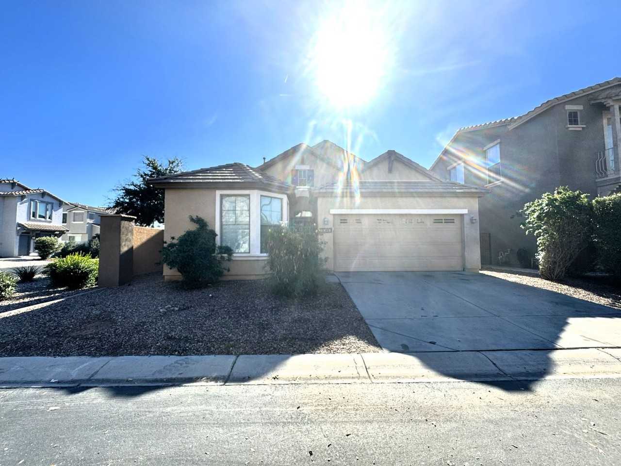 3060 S Southwind Dr - Photo 2 of 11