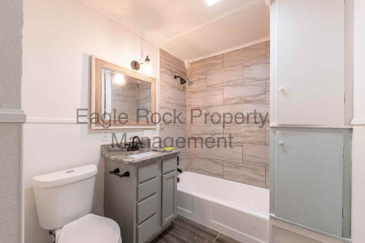 503 1st St - Photo 3 of 4