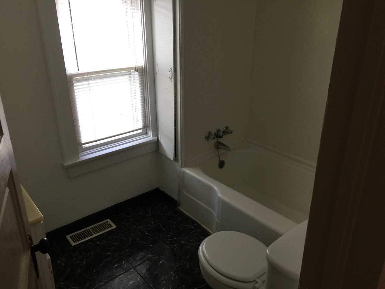 41 Orchard St - Photo 6 of 14