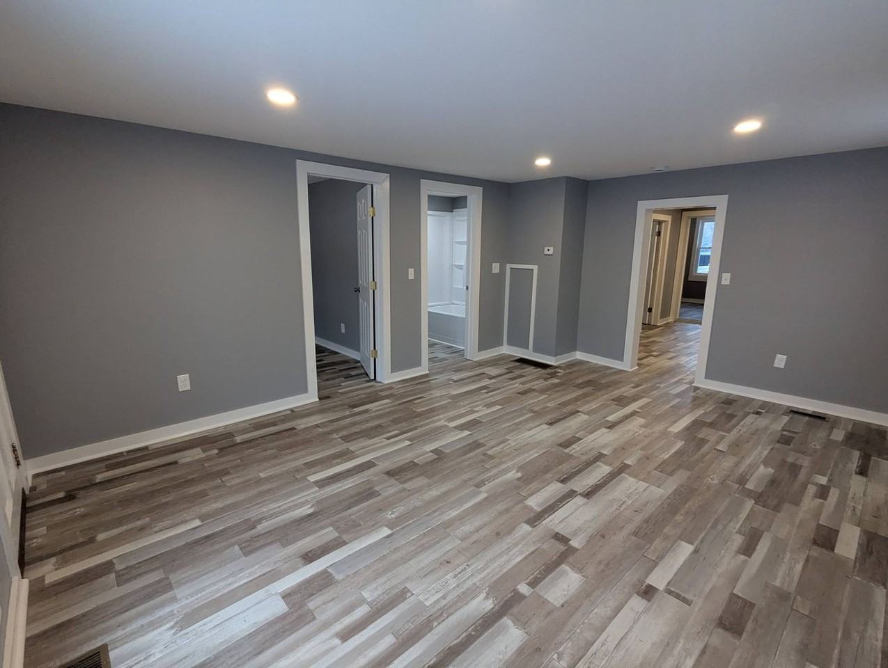 19 Main St - Photo 3 of 30