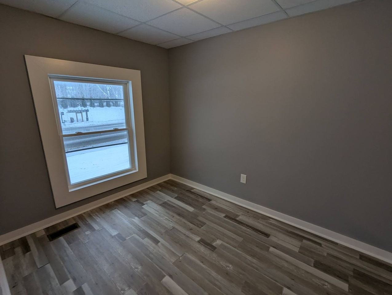 19 Main St - Photo 5 of 30