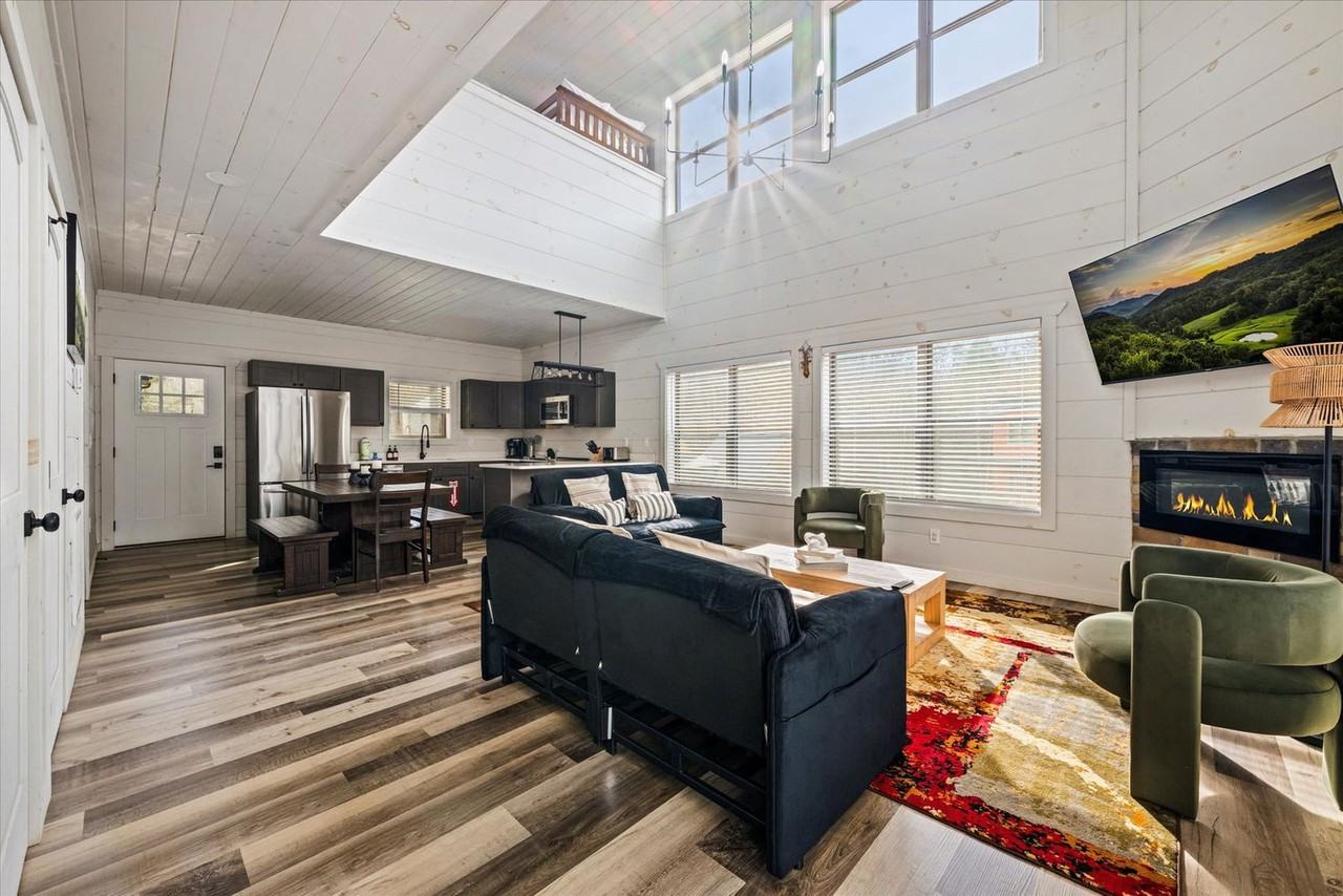 532 532 Warbonnet Way #1022145P - Photo 3 of 50