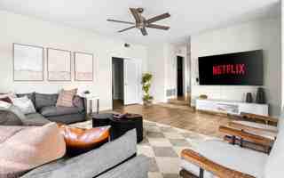 featured image of 5604 E Beverly Ln