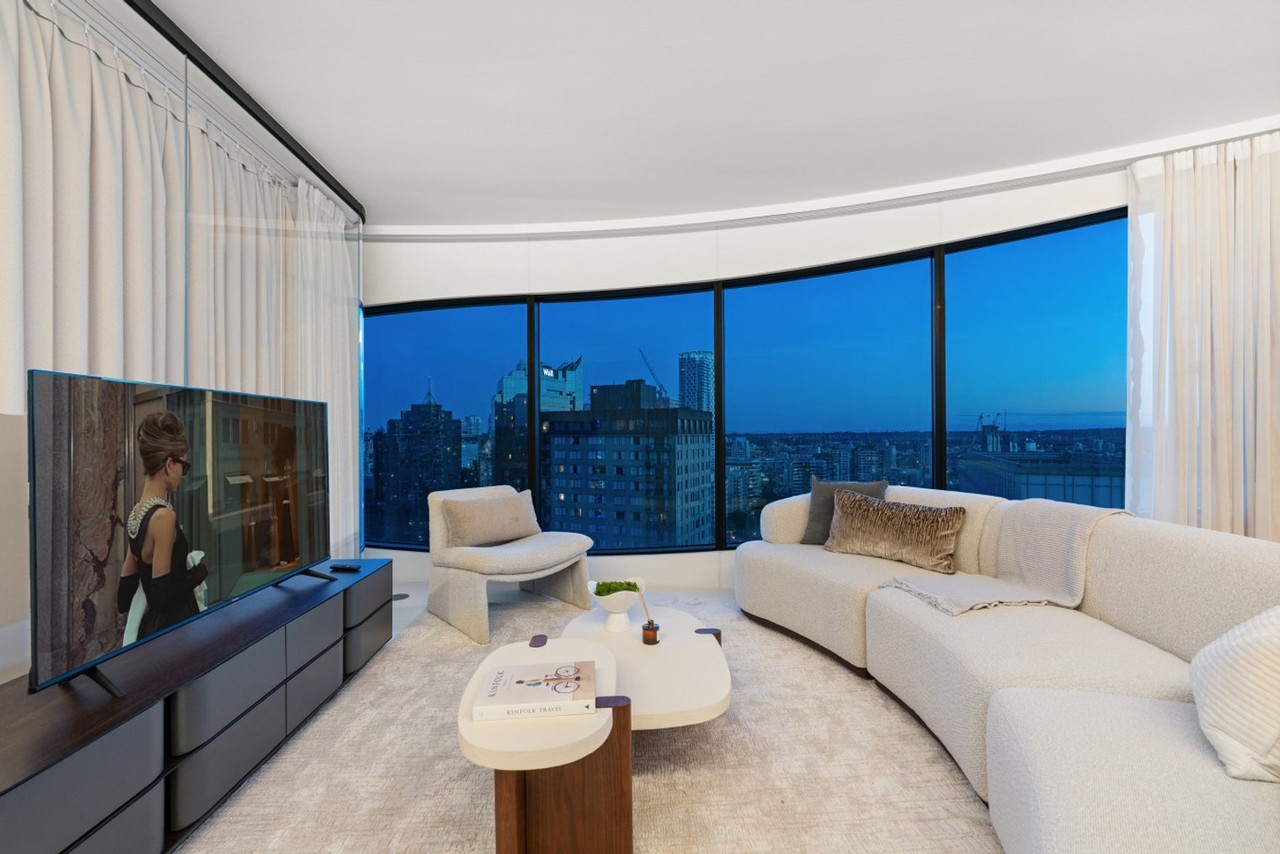 1033 Nelson St #1245487P - Photo 5 of 40