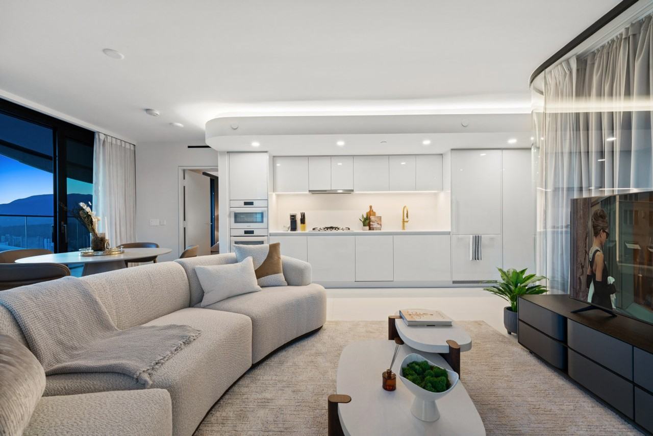 1033 Nelson St #1245487P - Photo 7 of 40