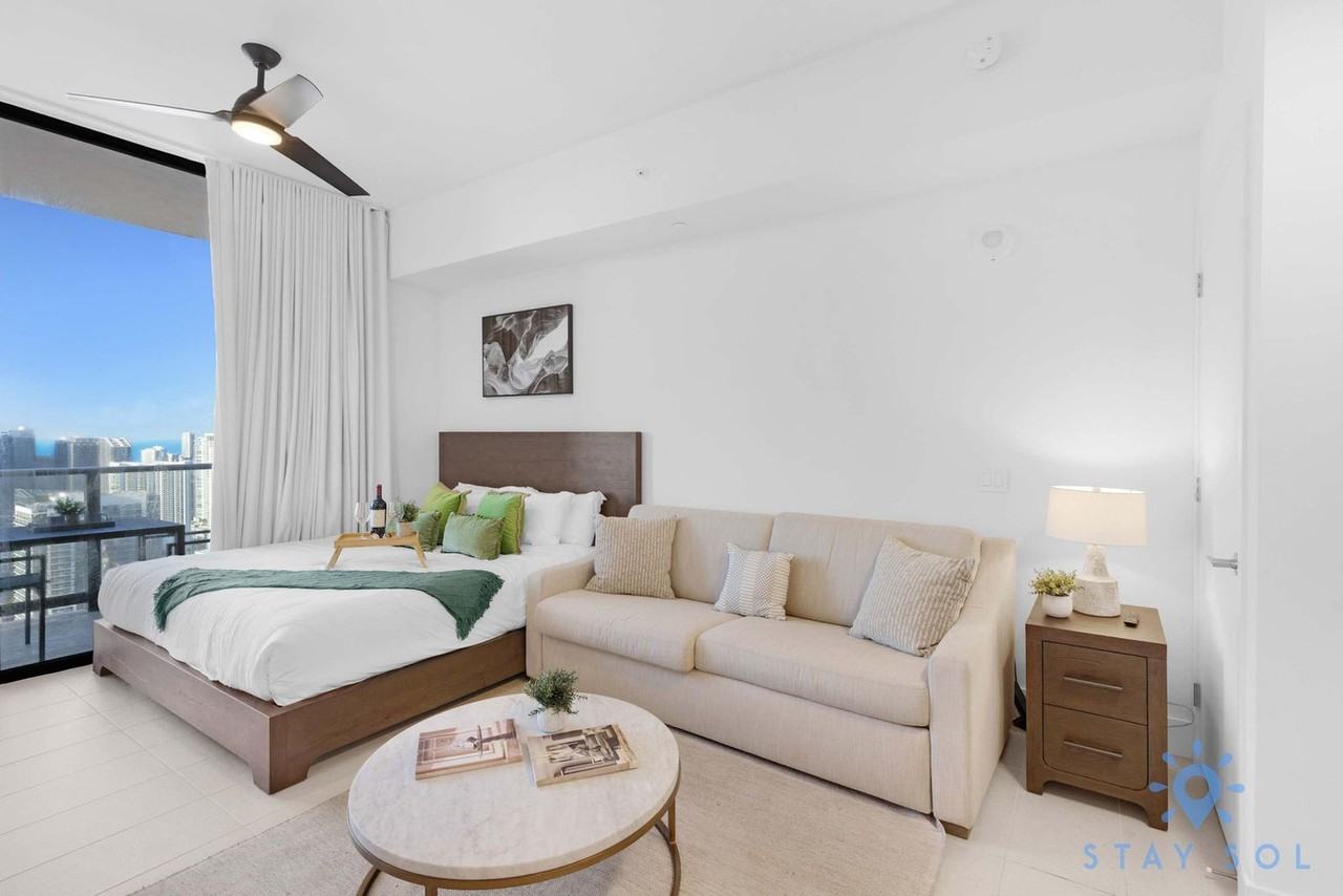 601 Northeast 1st Avenue - Photo 7 of 50