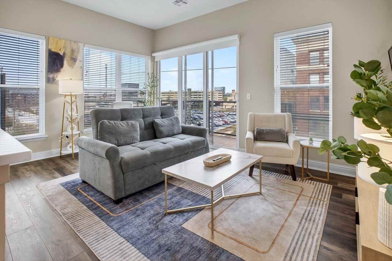 112 N Boston Ave #1317363P - Photo 3 of 28