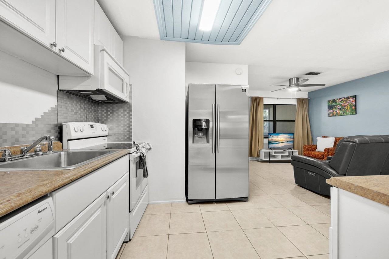 735 Se 4th Ave #1359108P - Photo 7 of 20