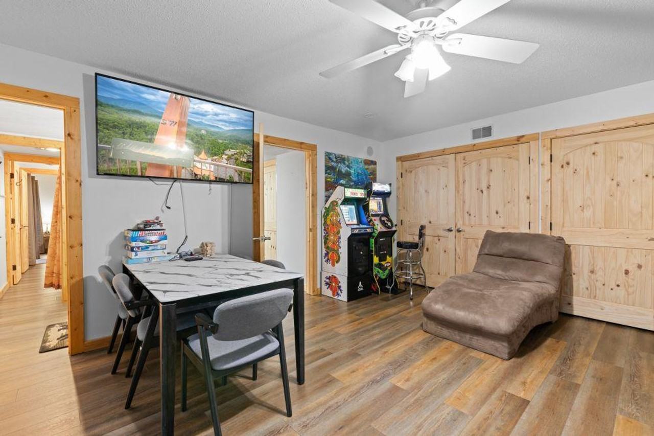 2140 Battle Hill Rd #1367038P - Photo 4 of 29