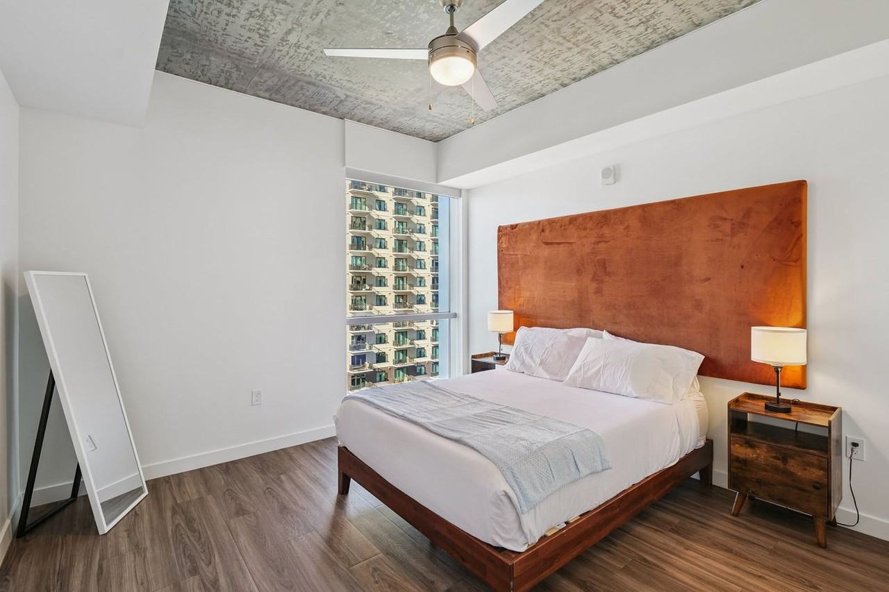 222 East Jefferson Street - Photo 7 of 50