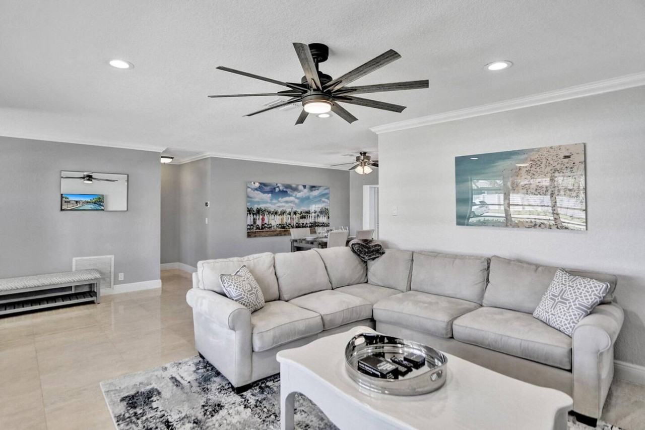 2600 Ne 52nd Ct #1369662P - Photo 3 of 39