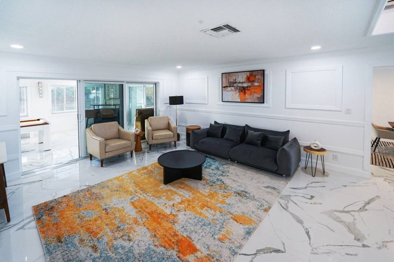 651 Nw 42nd Ave #1369660P - Photo 4 of 30