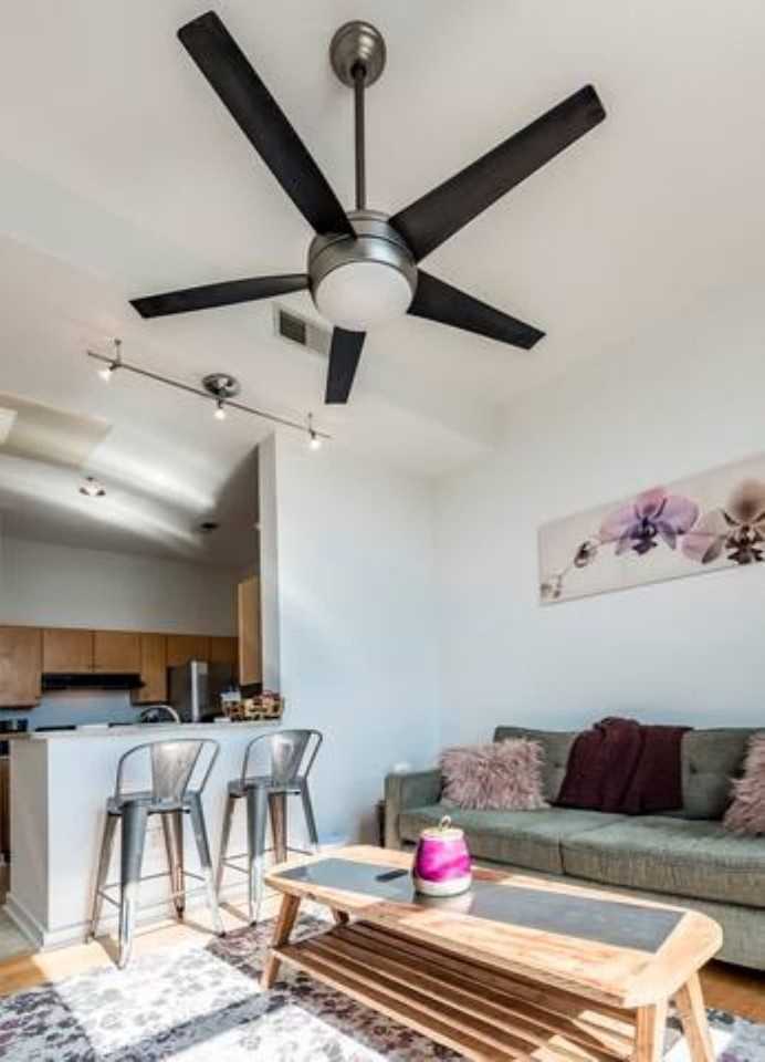 715 N Church St #1367387P - Photo 5 of 19