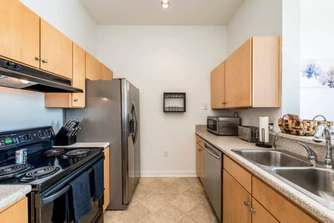 715 N Church St #1367387P - Photo 6 of 19