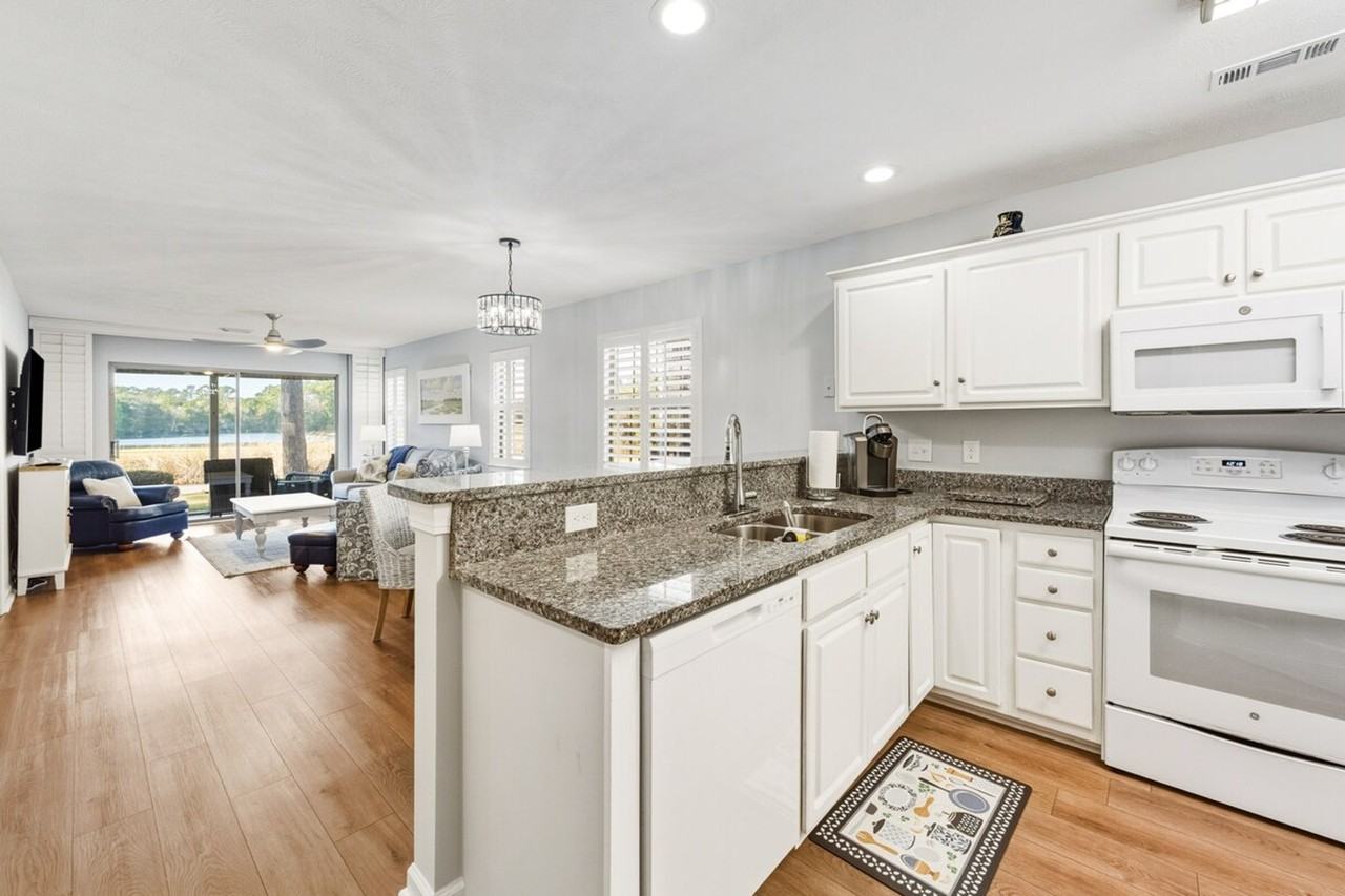 568 Pinehurst Ln #1370709P - Photo 6 of 23