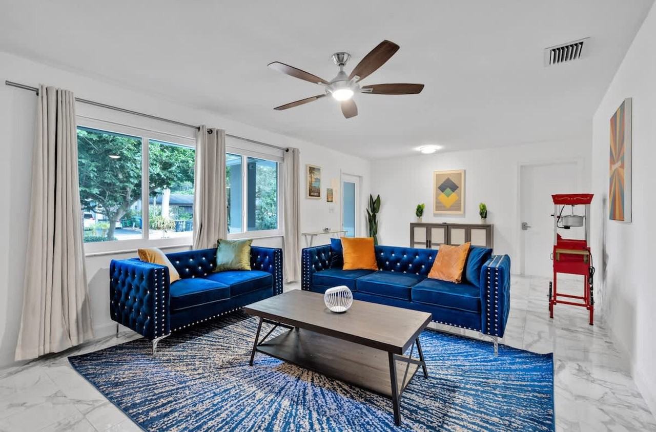 2065 Sw 28th Ter #1372368P - Photo 4 of 50