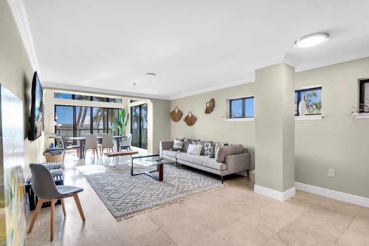 6345 Collins Ave #1372335P - Photo 7 of 50