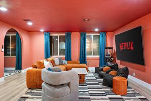 featured image of 7157 W Windrose Dr