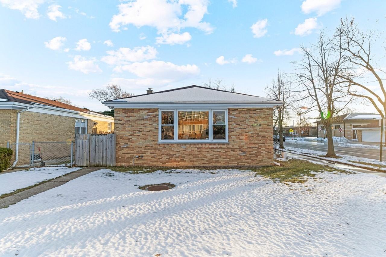 3457 Main St #1372971P - Photo 2 of 31