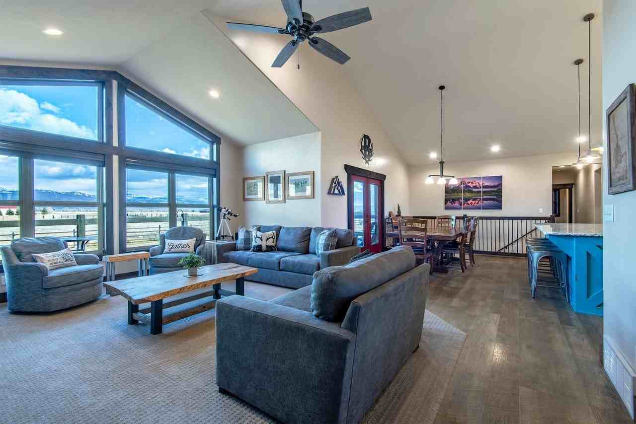 1591 Fischer Ln #1373702P - Photo 3 of 50