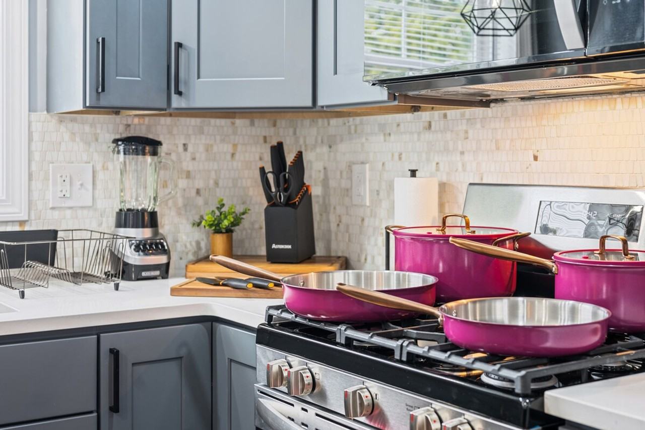 109 Flora St #1373658P - Photo 6 of 20