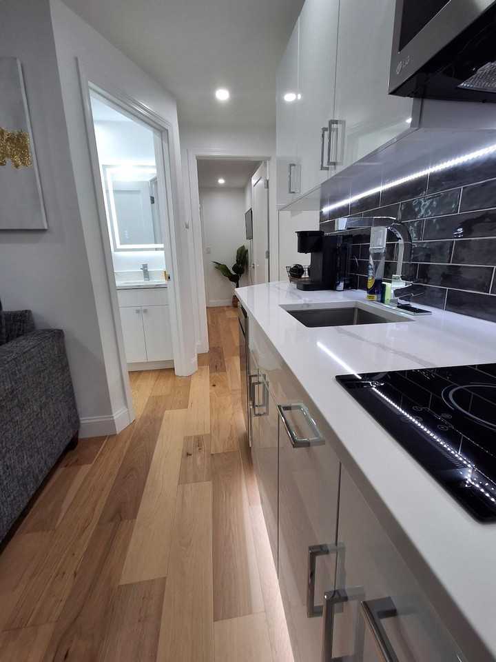 17 Mount Pleasant Ave #1373659P - Photo 3 of 20