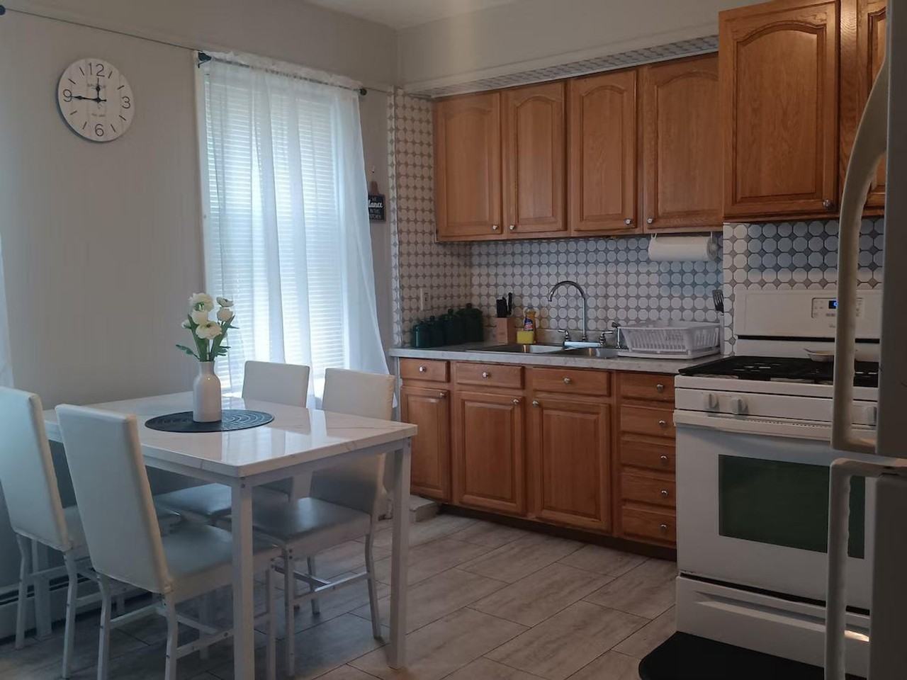 125 Salina St #1373620P - Photo 2 of 25