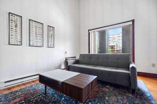 402 W Dayton St - Photo 1 of 1