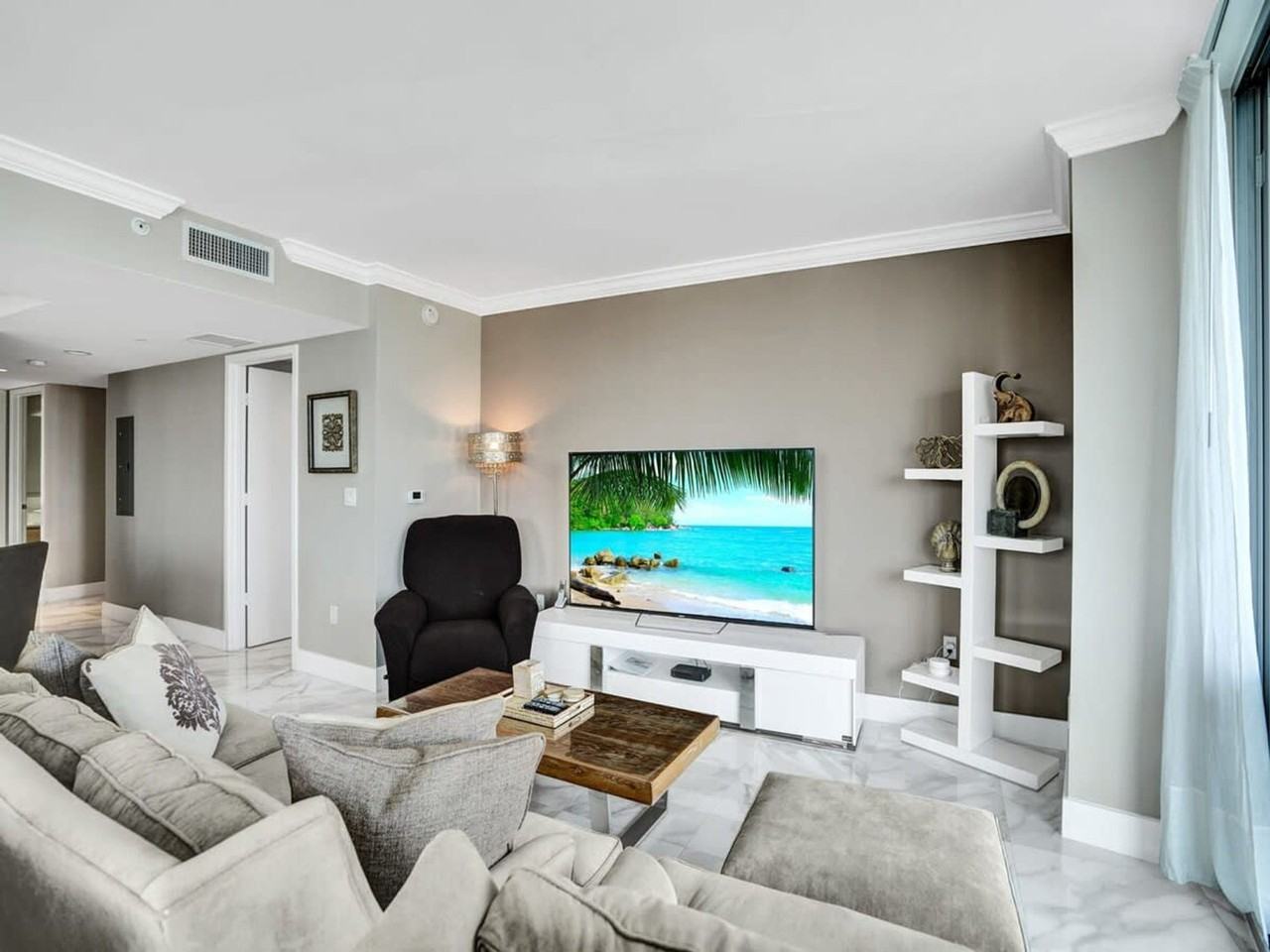 2602 E Hallandale Beach Blvd #1379444P - Photo 3 of 50