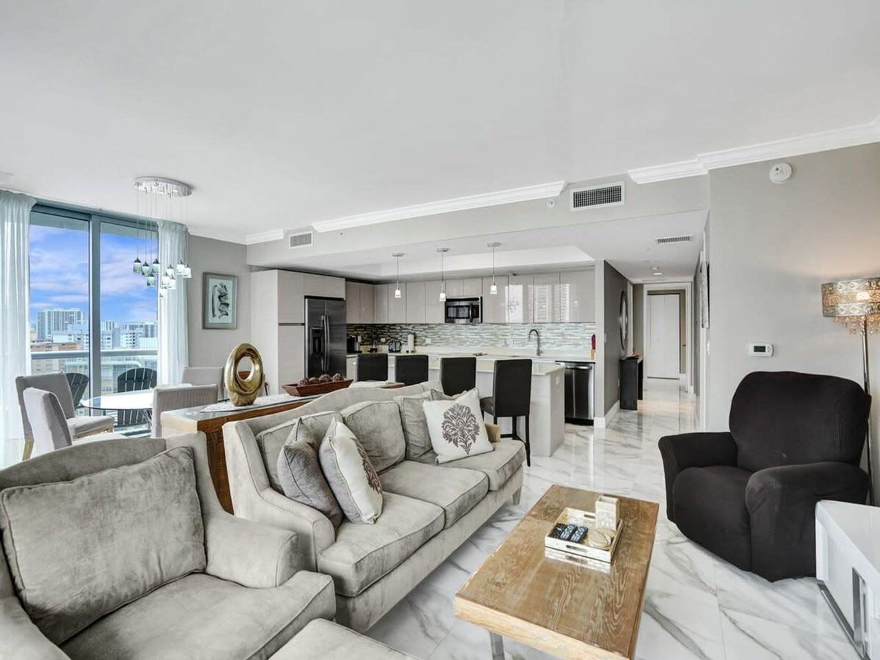 2602 E Hallandale Beach Blvd #1379444P - Photo 4 of 50