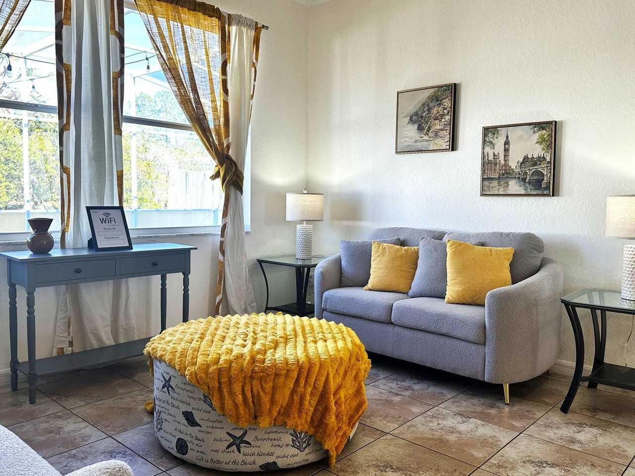 930 Oxford Dr #1379465P - Photo 2 of 50