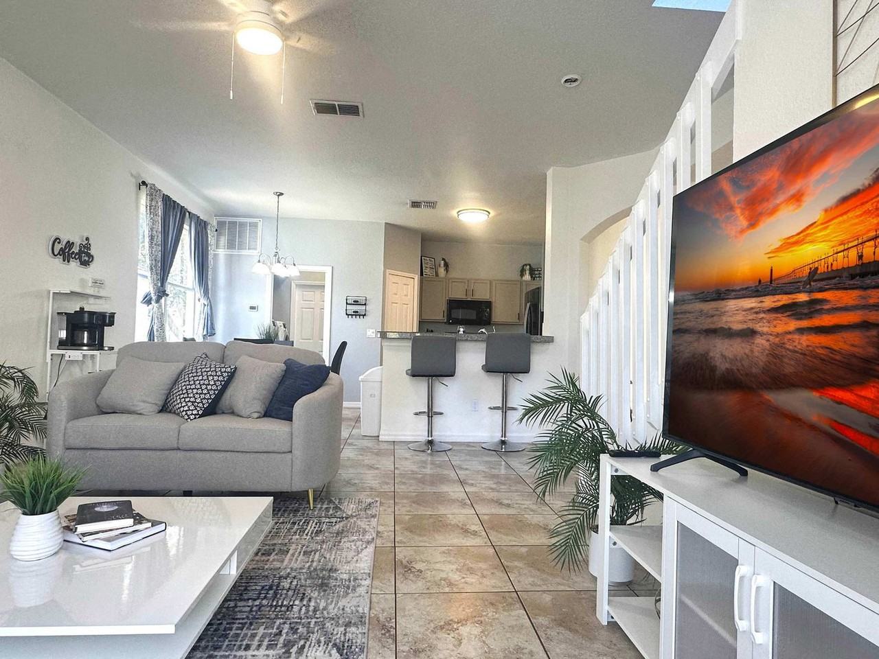 930 Oxford Dr #1379465P - Photo 6 of 50