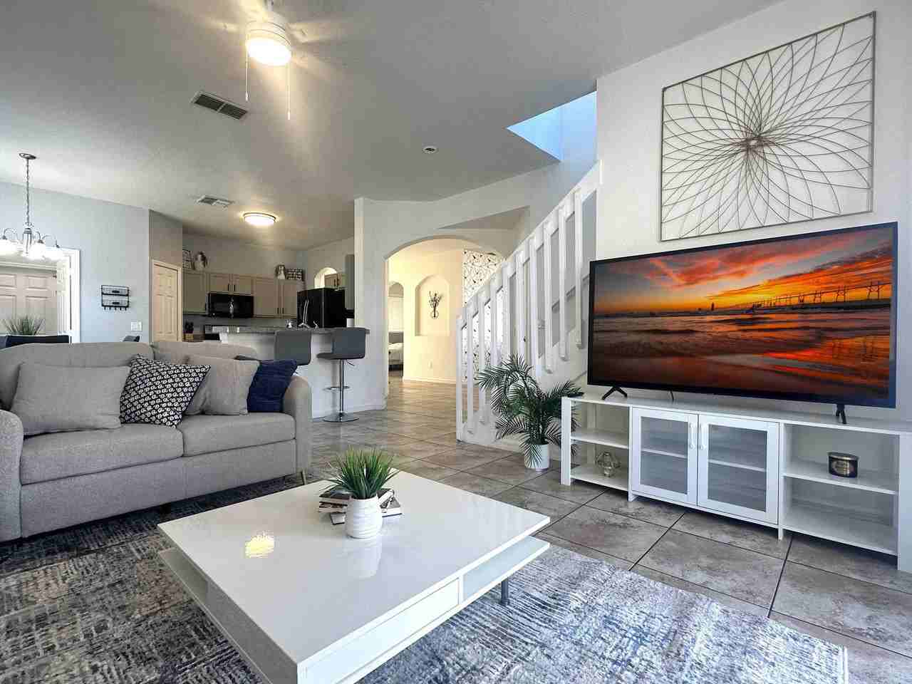 930 Oxford Dr #1379465P - Photo 7 of 50