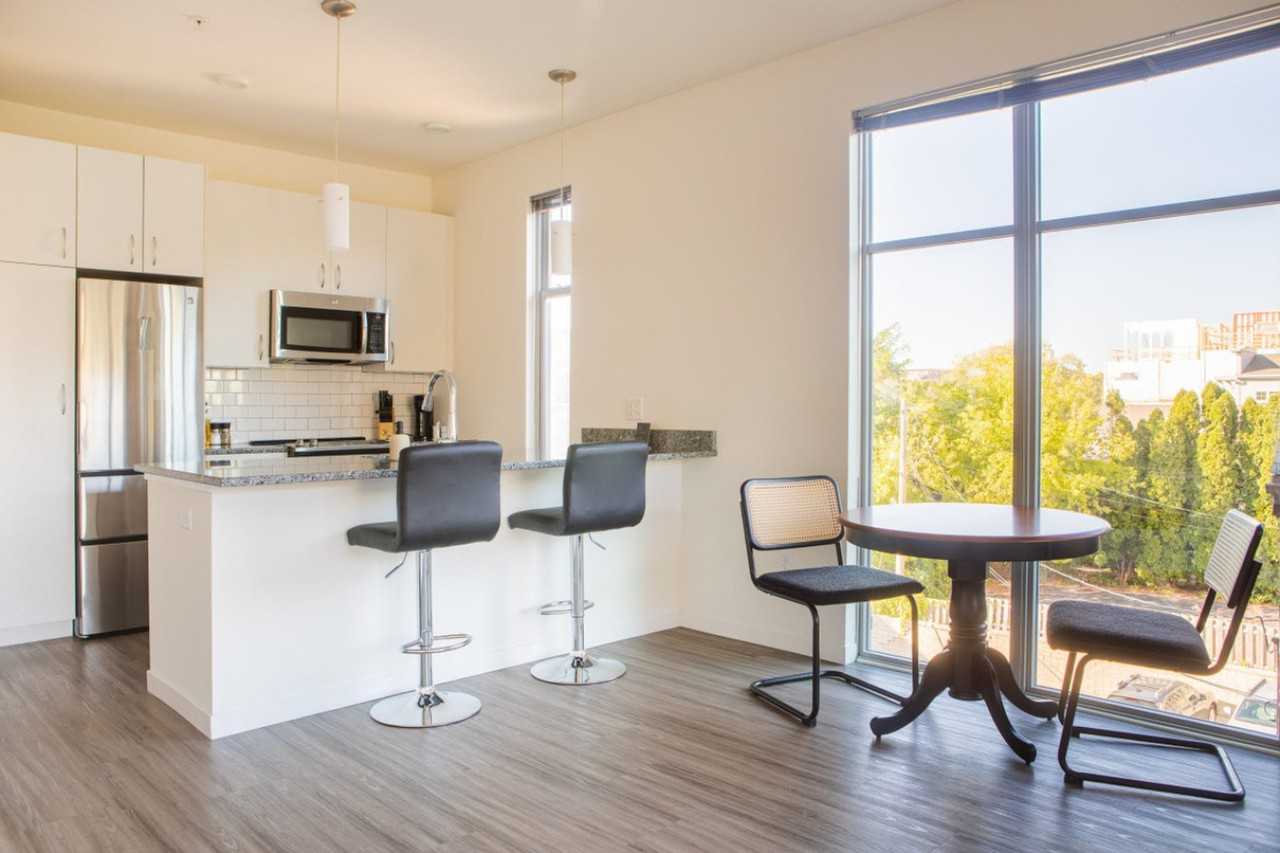 1623 N Jackson St #1379042P - Photo 6 of 16