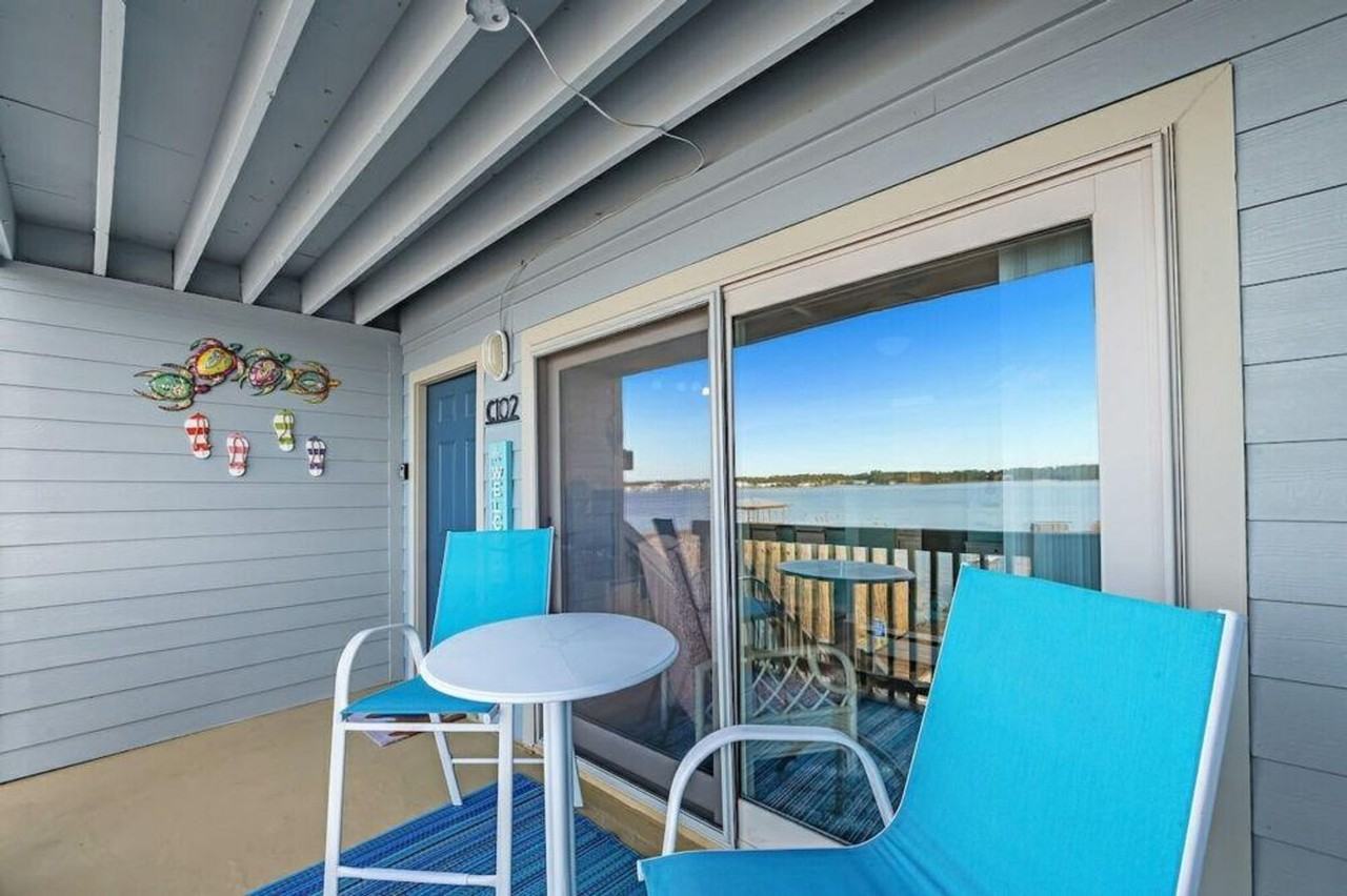 1988 W Beach Blvd #1380580P - Photo 7 of 28