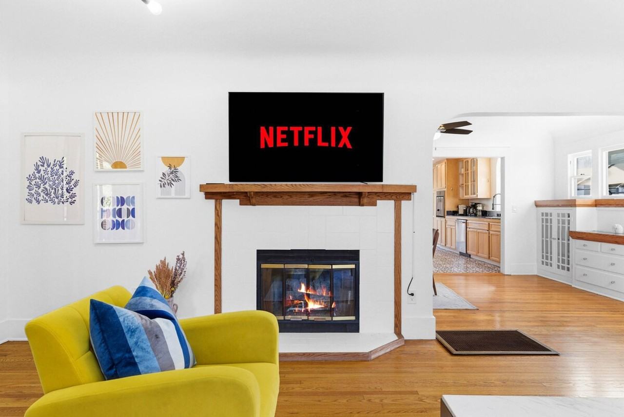 3407 N Mountain View Dr #1382146P - Photo 4 of 33