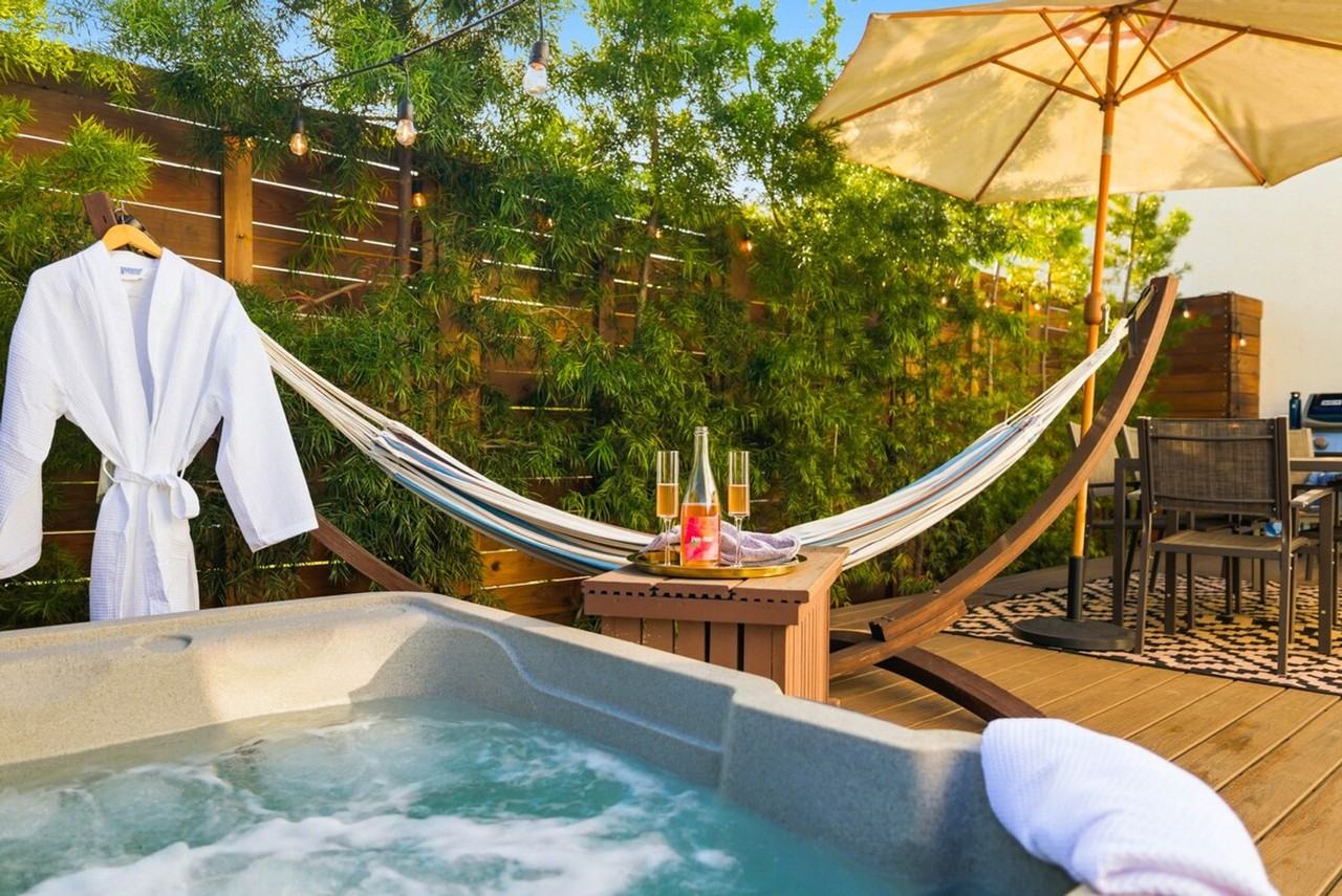 3407 N Mountain View Dr #1382146P - Photo 6 of 33