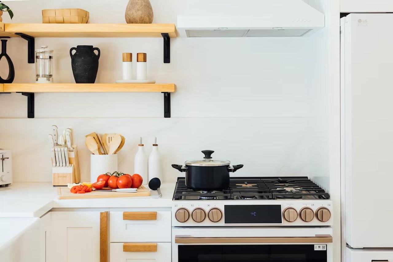 4866 Hillside Dr #1382142P - Photo 7 of 45