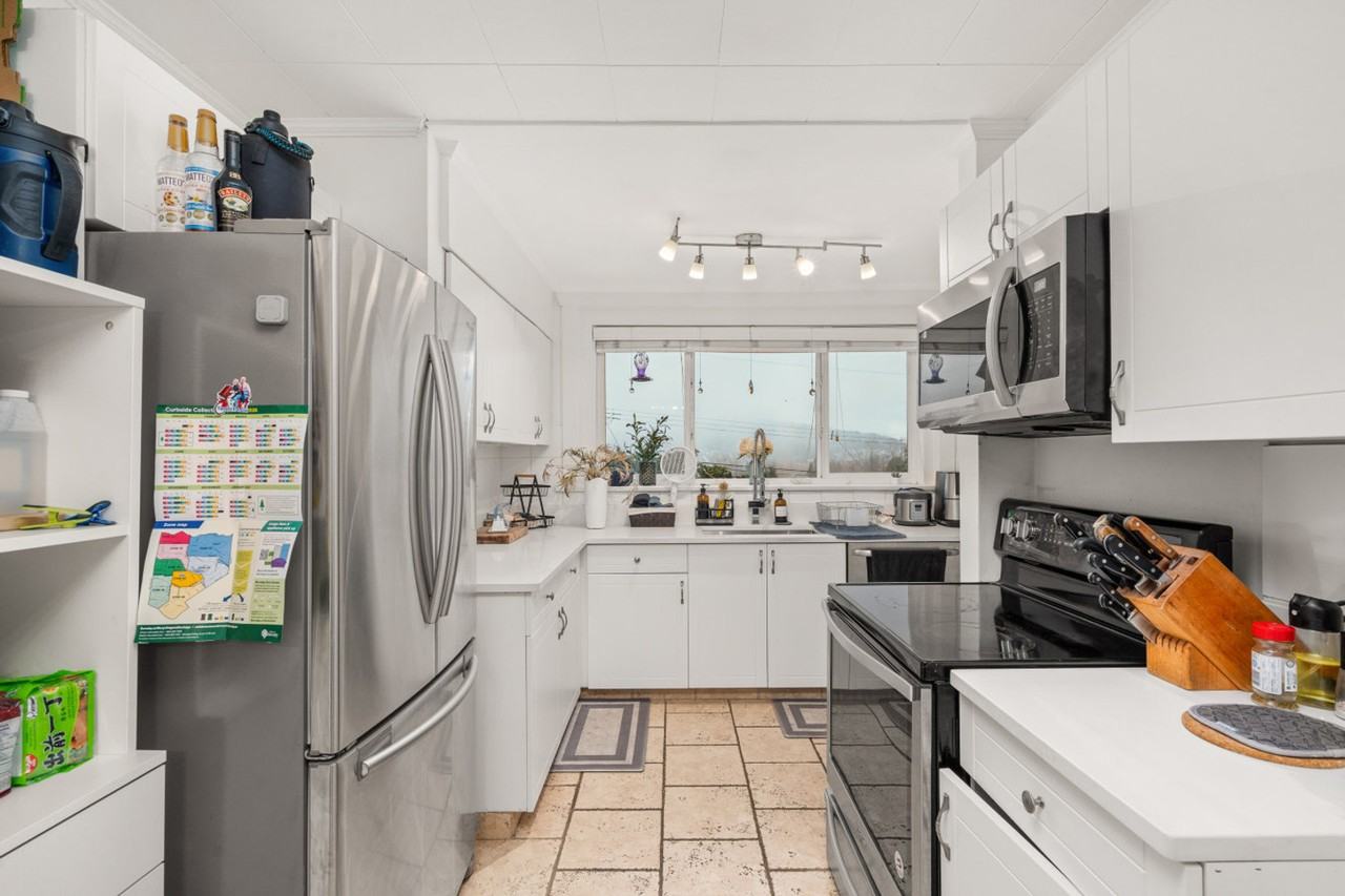 20 Sea Ave #1382485P - Photo 2 of 32