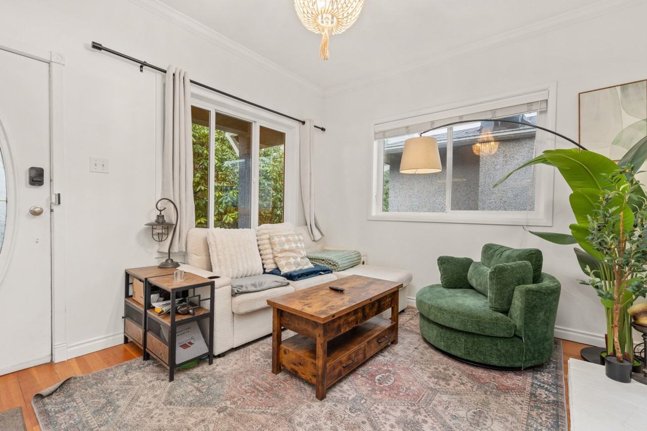 20 Sea Ave #1382485P - Photo 7 of 32