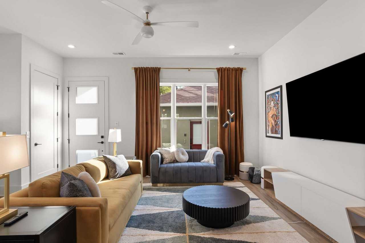 1315 16th Ave S #1382979P - Photo 2 of 50