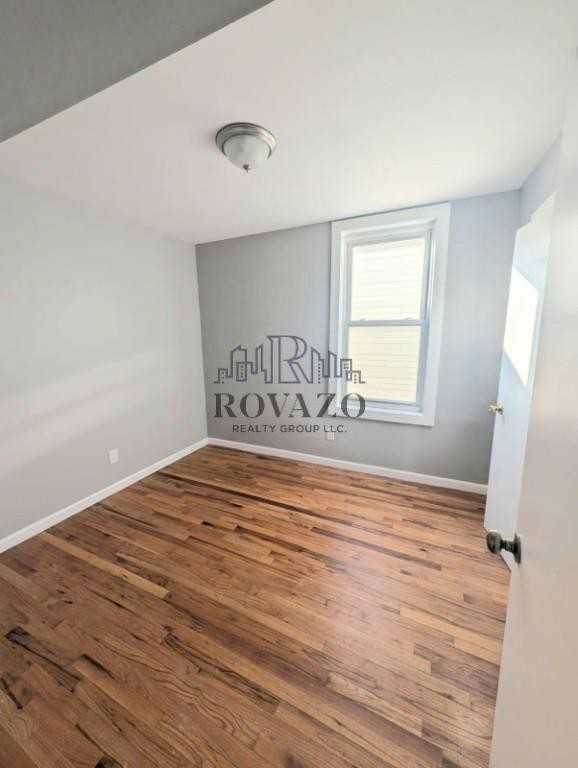 30 Gladstone Avenue #2 - Photo 3 of 6