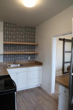 201 S Market St - Photo 7 of 22