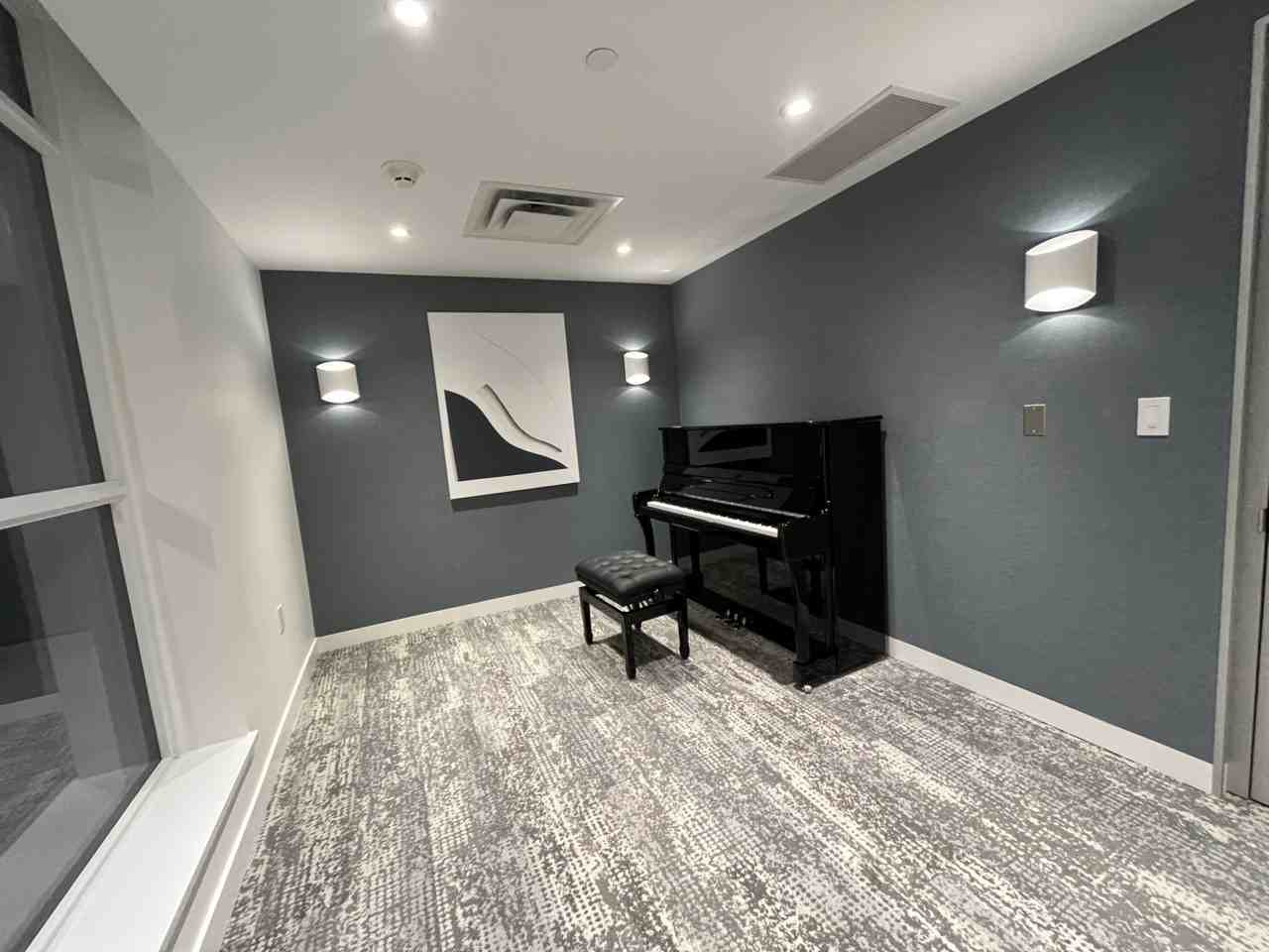 5685 Halley Ave - Photo 3 of 15