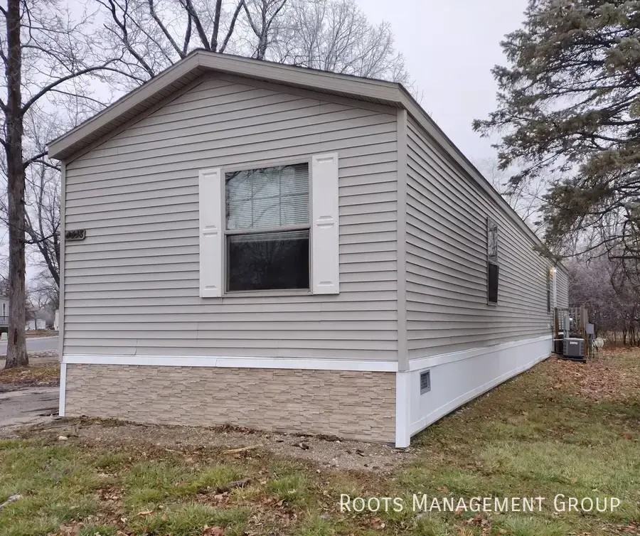 3638 Caco St - Photo 2 of 13